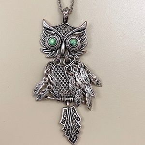 Lucky Brand owl necklace in silver/turquoise